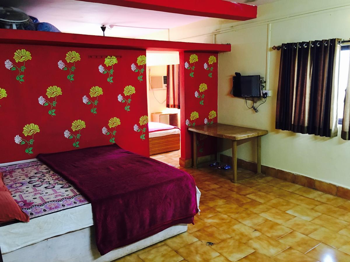 Hotel Madhumalti Matheran Exteriér fotografie